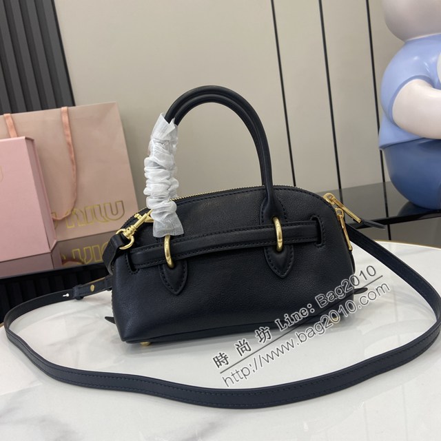 MIU MIU專櫃繆繆最新款爆款迷你號貝殼包手提女包 jh2668型號：5BP090，